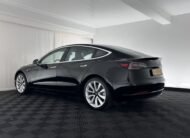 Tesla Model 3 Long Range AWD 75 kWh [ 3-Fase ] (INCL-BTW) Aut. *PANO | PILOTE AUTOMATIQUE | CUIR NAPPA ENTIÈREMENT UTILISÉ | SANS CLÉ | LED ENTIÈREMENT UTILISÉ | PACK MÉMOIRE | VUE PANORAMIQUE | DAB | CONNEXION À L’APPLICATION | COCKPIT VIRTUEL | ASSISTANCE AU SUIVI DE LA VOIE | SIÈGES CONFORT | 19″ALU*