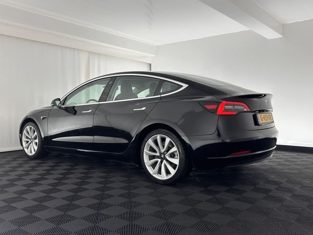 Tesla Model 3 Standard RWD Plus 60 kWh [ 3-Fase ] (INCL-BTW) Aut. *PANO | PILOTE AUTOMATIQUE | CUIR NAPPA | SANS CLÉ | ENTIÈREMENT LED | PACK MÉMOIRE | VUE PANORAMIQUE | DAB | APP-CONNECT | DIGI-COCKPIT | LANE-ASSIST | SIÈGES CONFORT | 19″ALU*