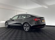 Tesla Model 3 Standard RWD Plus 60 kWh [ 3-Fase ] (INCL-BTW) Aut. *PANO | PILOTE AUTOMATIQUE | CUIR NAPPA | SANS CLÉ | ENTIÈREMENT LED | PACK MÉMOIRE | VUE PANORAMIQUE | DAB | APP-CONNECT | DIGI-COCKPIT | LANE-ASSIST | SIÈGES CONFORT | 18″ALU*