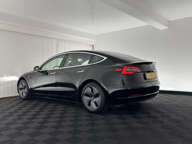 Tesla Model 3 Standard RWD Plus 60 kWh [ 3-Fase ] (INCL-BTW) Aut. *PANO | PILOTE AUTOMATIQUE | CUIR NAPPA | SANS CLÉ | ENTIÈREMENT LED | PACK MÉMOIRE | VUE PANORAMIQUE | DAB | APP-CONNECT | DIGI-COCKPIT | LANE-ASSIST | SIÈGES CONFORT | 18″ALU*