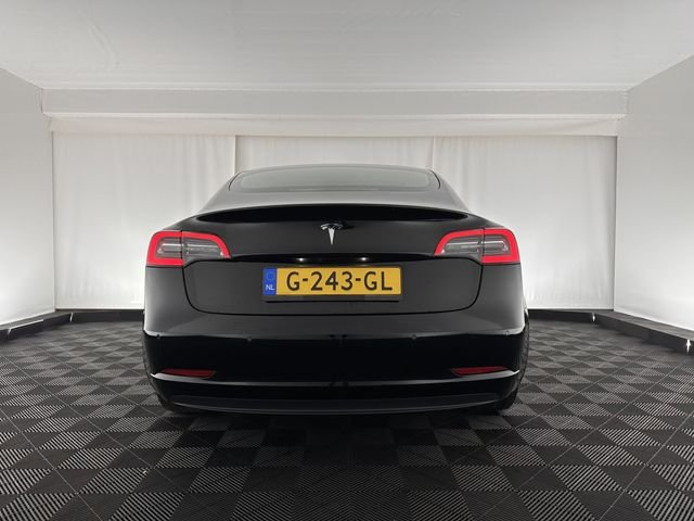 Tesla Model 3 Standard RWD Plus 60 kWh [ 3-Fase ] (INCL-BTW) Aut. *PANO | PILOTE AUTOMATIQUE | CUIR NAPPA | SANS CLÉ | ENTIÈREMENT LED | PACK MÉMOIRE | VUE PANORAMIQUE | DAB | APP-CONNECT | DIGI-COCKPIT | LANE-ASSIST | SIÈGES CONFORT | 18″ALU*