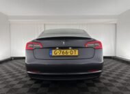 Tesla Model 3 Standard RWD Plus 60 kWh [ 3-Fase ] (INCL-BTW) Aut. *PANO | PILOTE AUTOMATIQUE | CUIR NAPPA | SANS CLÉ | ENTIÈREMENT LED | PACK MÉMOIRE | VUE PANORAMIQUE | DAB | APP-CONNECT | DIGI-COCKPIT | LANE-ASSIST | SIÈGES CONFORT | 18″ALU*