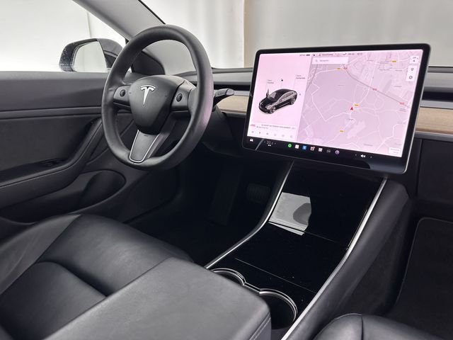 Tesla Model 3 Standard RWD Plus 60 kWh [ 3-Fase ] (INCL-BTW) Aut. *PANO | PILOTE AUTOMATIQUE | CUIR NAPPA | SANS CLÉ | ENTIÈREMENT LED | PACK MÉMOIRE | VUE PANORAMIQUE | DAB | APP-CONNECT | DIGI-COCKPIT | LANE-ASSIST | SIÈGES CONFORT | 18″ALU*