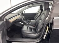 Tesla Model 3 Standard RWD Plus 60 kWh [ 3-Fase ] (INCL-BTW) Aut. *PANO | PILOTE AUTOMATIQUE | CUIR NAPPA | SANS CLÉ | ENTIÈREMENT LED | PACK MÉMOIRE | VUE PANORAMIQUE | DAB | APP-CONNECT | DIGI-COCKPIT | LANE-ASSIST | SIÈGES CONFORT | 19″ALU*