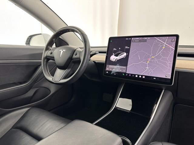 Tesla Model 3 Standard RWD Plus 60 kWh [ 3-Fase ] *PANO | PILOTE AUTOMATIQUE | CUIR NAPPA | SANS CLÉ | ENTIÈREMENT LED | PACK MÉMOIRE | VUE PANORAMIQUE | DAB | APP-CONNECT | DIGI-COCKPIT | LANE-ASSIST | SIÈGES CONFORT | 19″ALU*