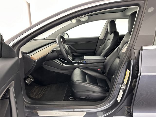 Tesla Model 3 Standard RWD Plus 60 kWh [ 3-Fase ] (INCL-BTW) Aut. *PANO | PILOTE AUTOMATIQUE | CUIR NAPPA | SANS CLÉ | ENTIÈREMENT LED | PACK MÉMOIRE | VUE PANORAMIQUE | DAB | APP-CONNECT | DIGI-COCKPIT | LANE-ASSIST | SIÈGES CONFORT | 18″ALU*