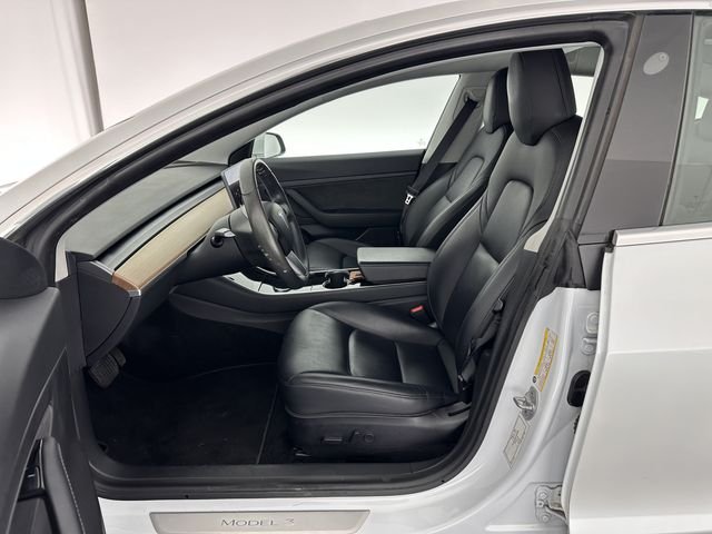 Tesla Model 3 Standard RWD Plus 60 kWh [ 3-Fase ] *PANO | PILOTE AUTOMATIQUE | CUIR NAPPA | SANS CLÉ | ENTIÈREMENT LED | PACK MÉMOIRE | VUE PANORAMIQUE | DAB | APP-CONNECT | DIGI-COCKPIT | LANE-ASSIST | SIÈGES CONFORT | 19″ALU*