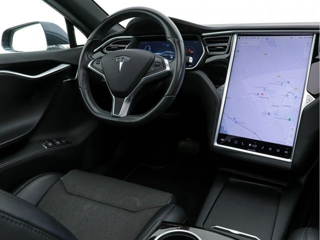 Tesla Model S 235 Kw Base [ 3-Fase ] (INCL-BTW) *PANO | PILOTE AUTOMATIQUE | SANS CLÉ | ENTIÈREMENT LED | 1/2-LEDER | NAVI-FULLMAP | SURROUND-VIEW | APP-CONNECT | LANE-ASSIST | VIRTUAL-COCKPIT | DAB | SIÈGES SPORT | 19″ALU