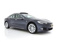 Tesla Model S 235 kW Base Premium-Pack Sound-Studio-Pack [ 3-Fase ] (INCL-BTW) *PANO | NAPPA-PLEIN | FULL-LED | NAVI-FULLMAP | SURROUND-VIEW | KEYLESS | AUTO-PILOT | LANE-ASSIST | DAB | VIRTUAL-COCKPIT | SIÈGES SPORT | 19″ALU*